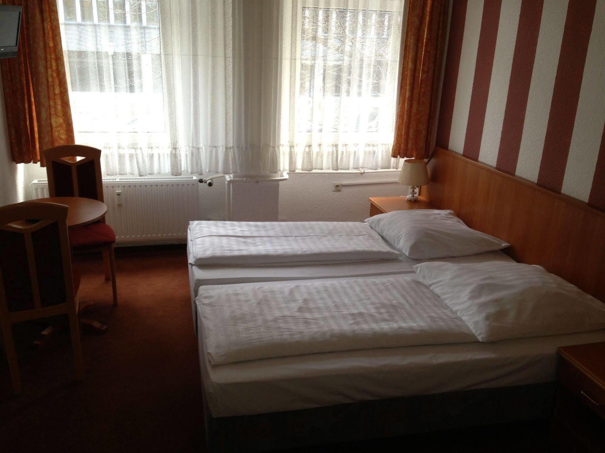 Itm Hotel Oase Hamburg Zewnętrze zdjęcie
