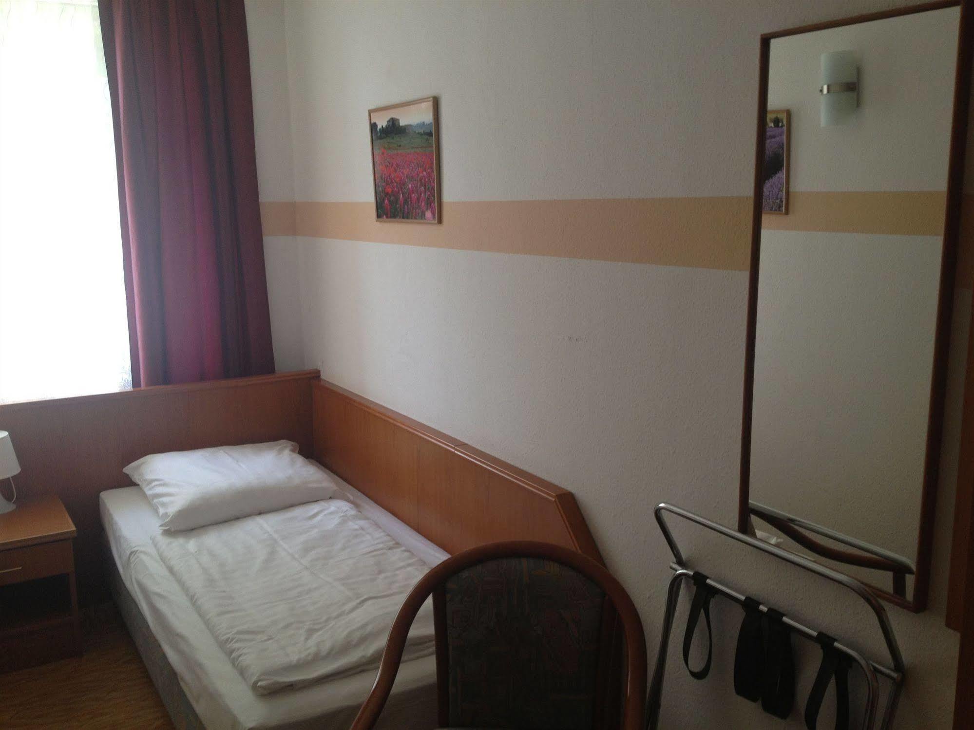 Itm Hotel Oase Hamburg Zewnętrze zdjęcie